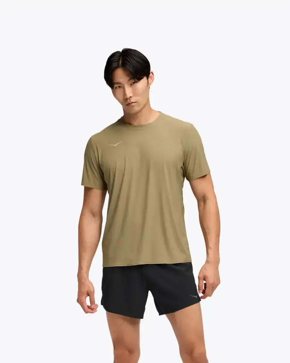 HOKA Airolite Kurzarmshirt 2.0 Pilzbraun Media front view