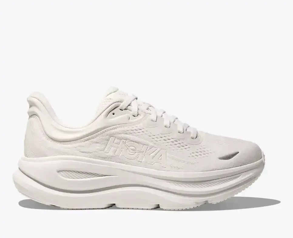 HOKA Bondi 9 Triple White (Damen) Media front view