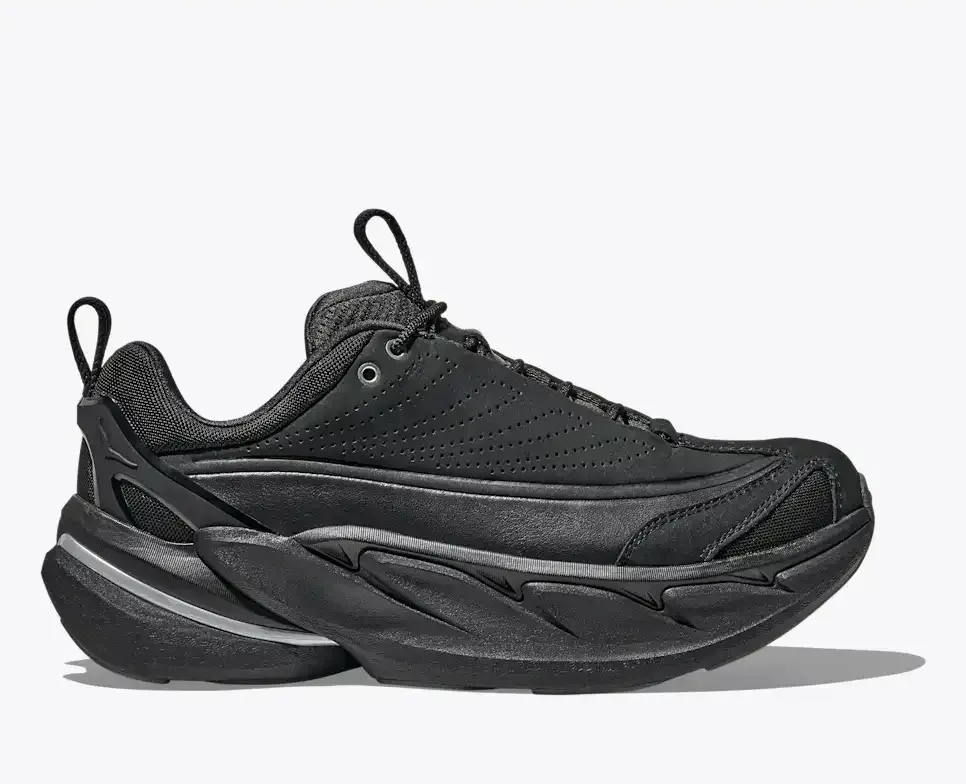 HOKA Elevon X Black Carbon Media front view