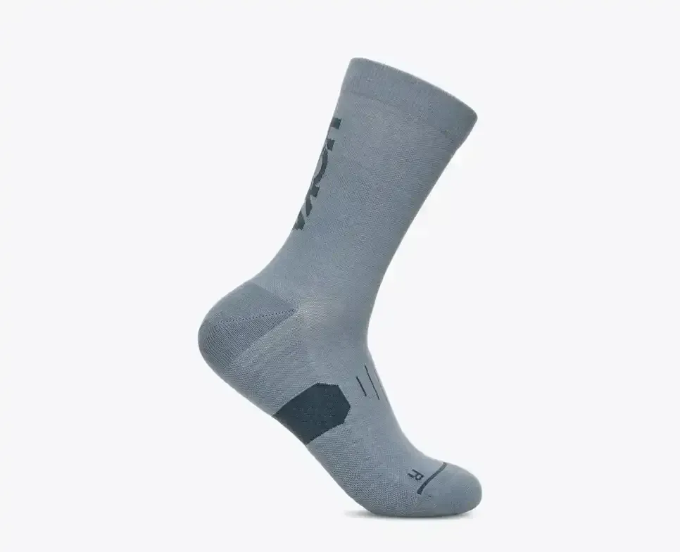 HOKA Graphic Crew Run Socke verwaschenes Blau Media front view