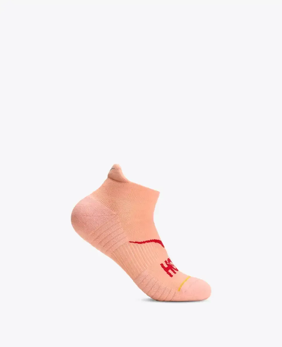 HOKA No-Show Run Socke Sunstone Media front view