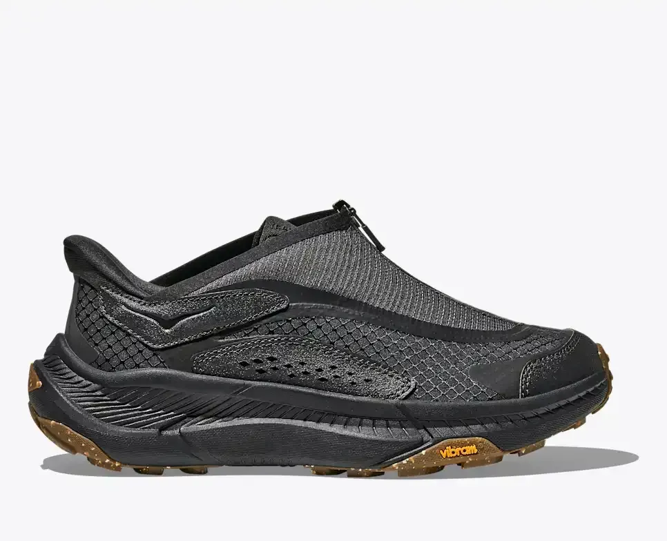 HOKA Project Transport Carbon Black Media front view