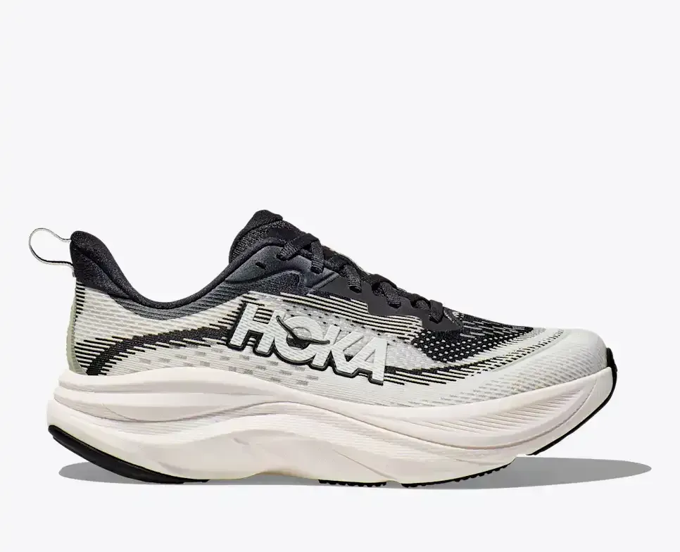 HOKA Skyflow Schwarz Weiß (Damen) Media front view