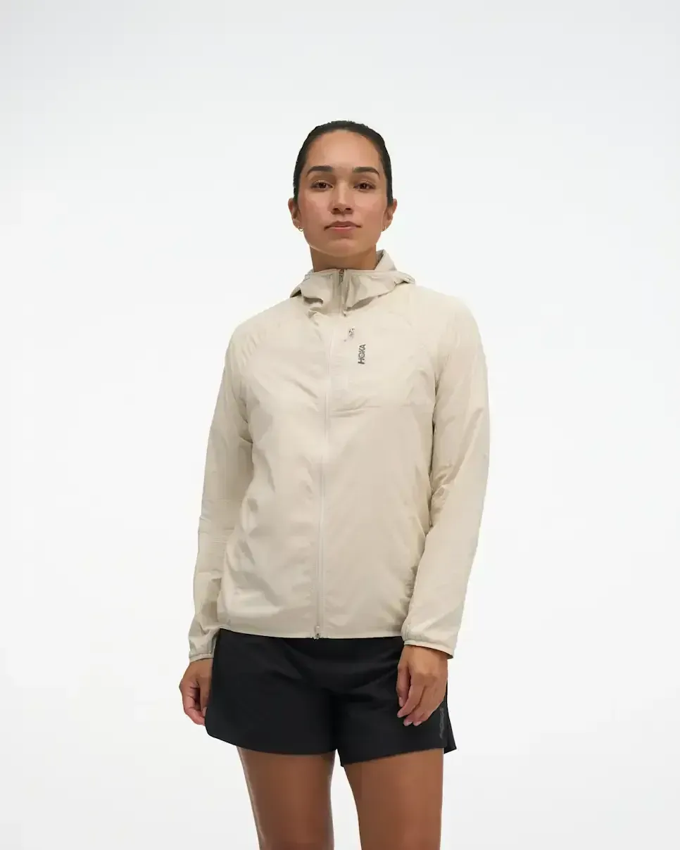 HOKA SkyFlow Windjacke Hafermilch (Damen) Media front view