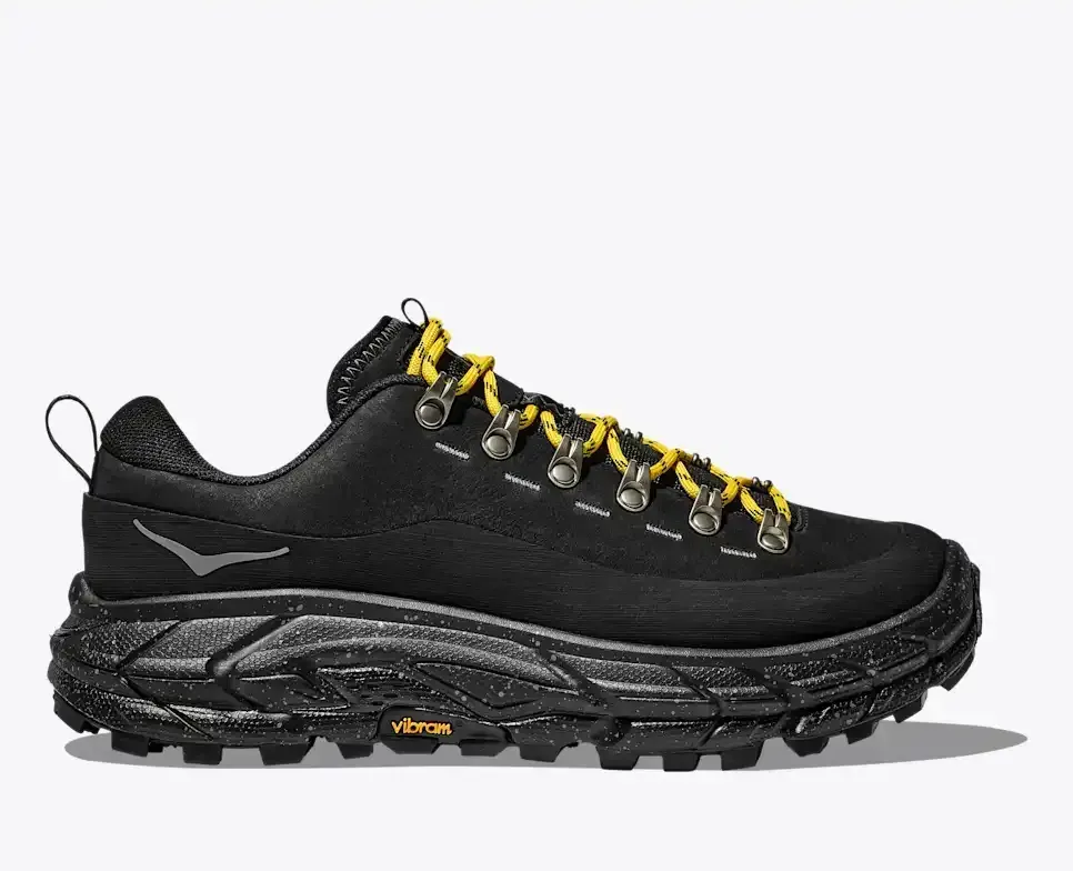 HOKA Tor Summit Schwarz Media front view