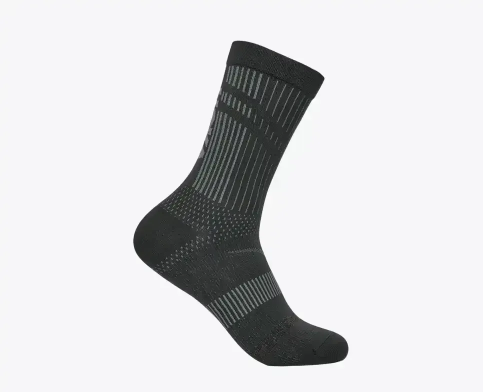 HOKA Trail Run Crew Socke Schwarz Media front view