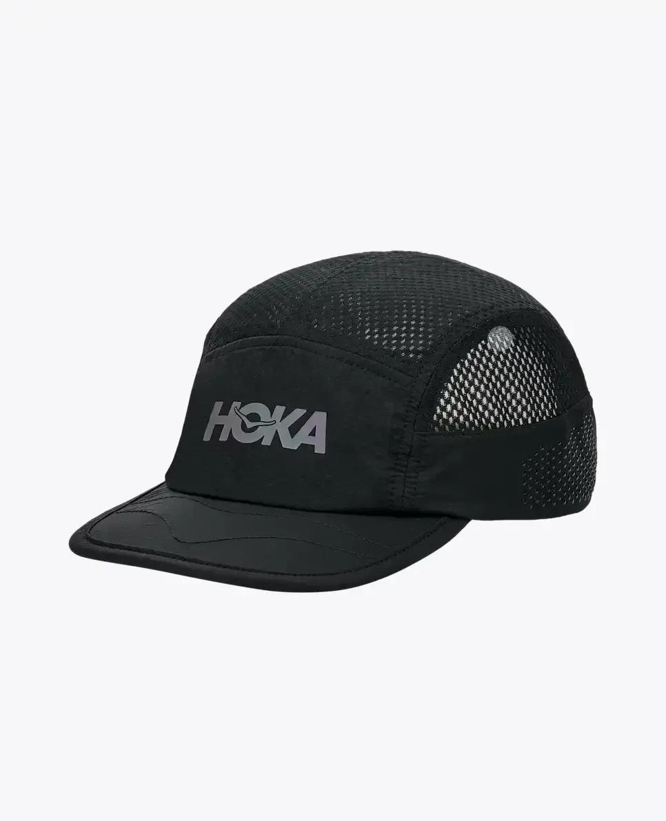 HOKA Trail Run Hat Schwarz Media front view
